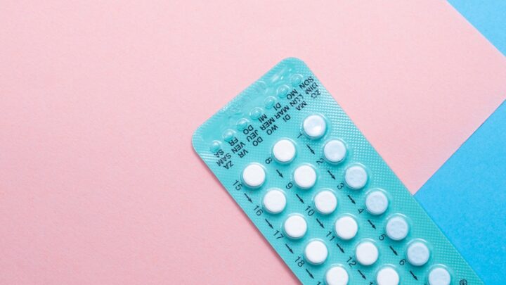 Sclérose en plaques : pourquoi les femmes sont plus touchées